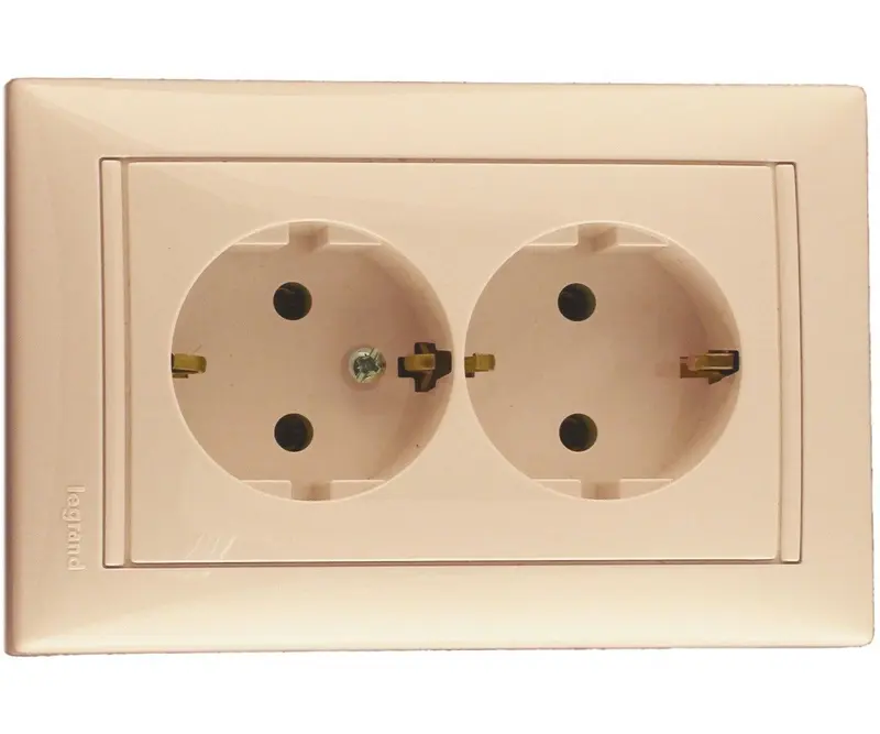 Розетка 2К+3 (двойная) Valena (слон. кость) ШТОРКИ  Legrand, 774371