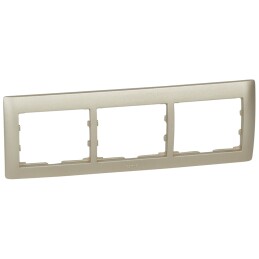 Рамка 3 поста горизонтальная (titanium) Galea Life Legrand, 771403
