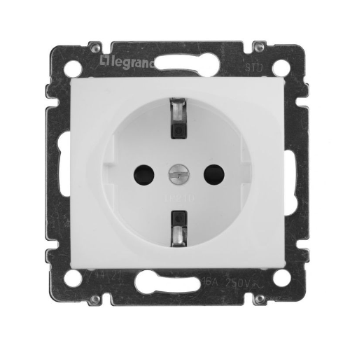 Розетка c заземлением, со шторками (белый) Valena  Legrand, 774421
