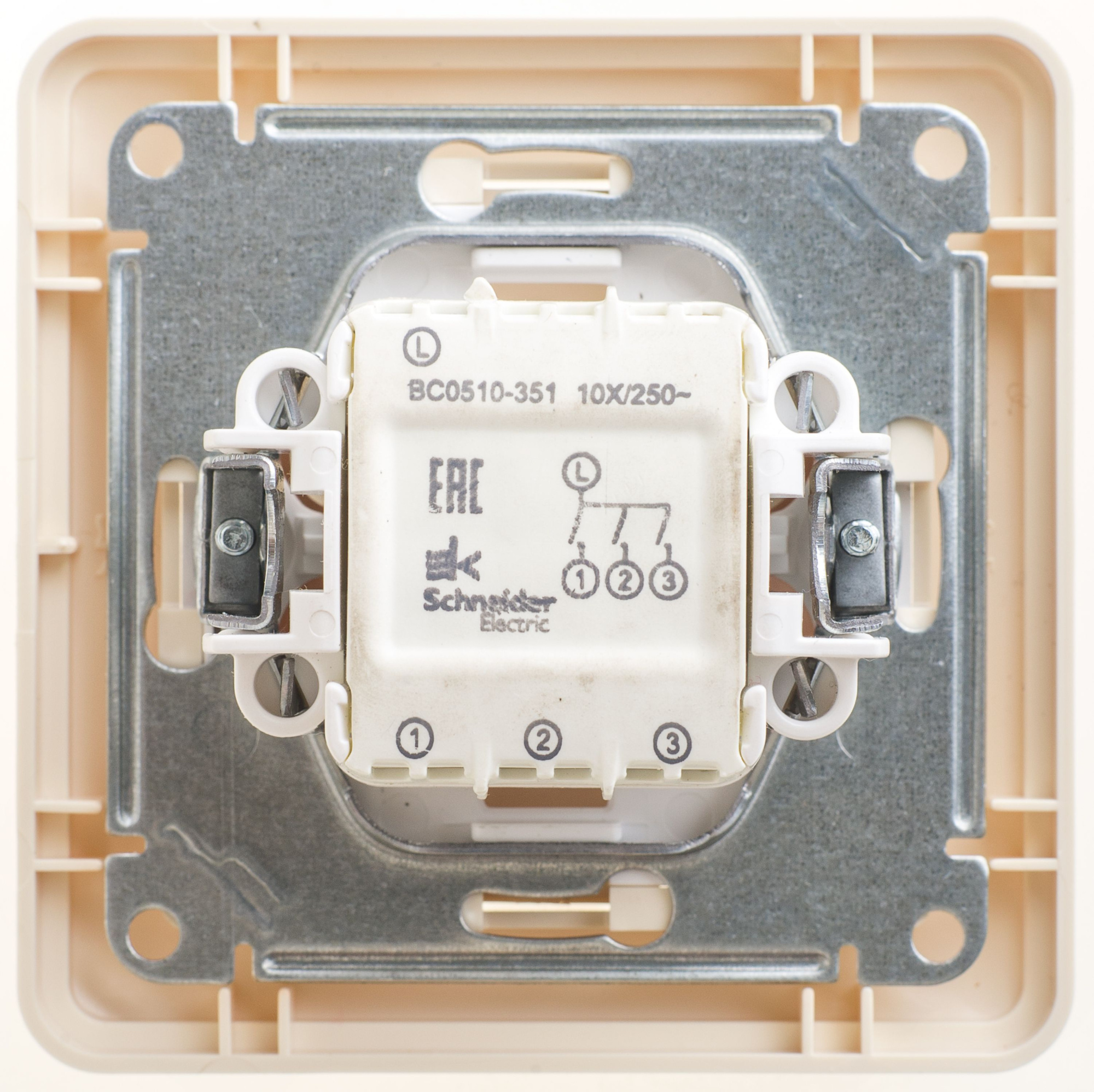 Выключатель 3-клавишный, 10АХ, в сборе (слоновая кость) Wessen 59 Systeme Electric, VS0510-351-28